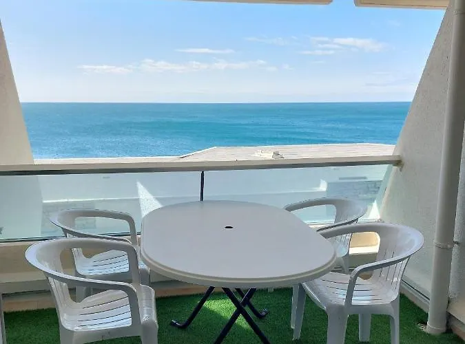 T2 4 Personnes Avec Balcon Vue Equipe Apartman Sète